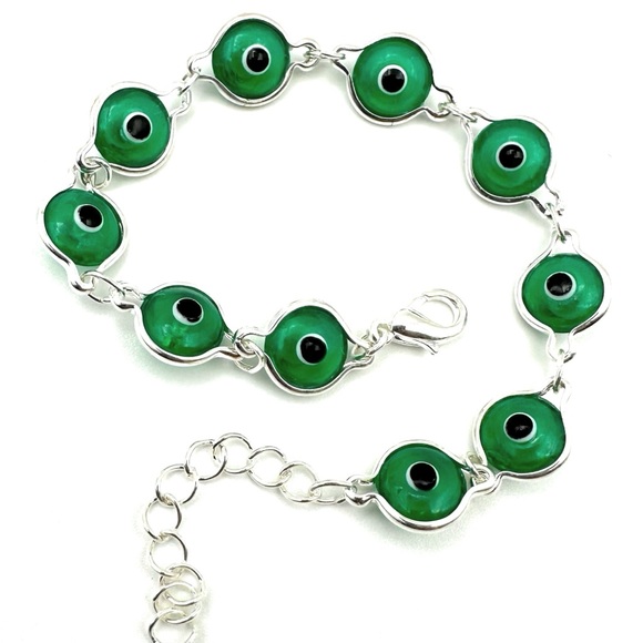 Translucent Green and Silver Tone Bracelet - Picture 2 of 2